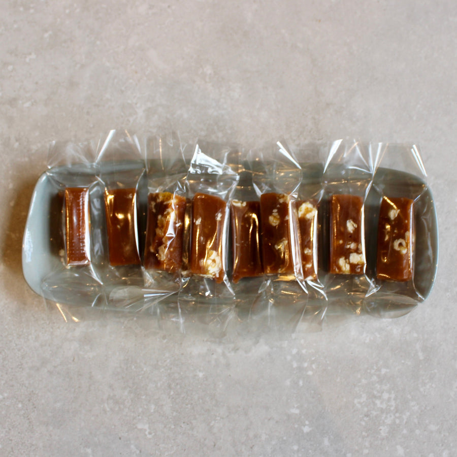Petit Cadeau of Candied Popped Corn + Pink Salt Crystals Caramel°