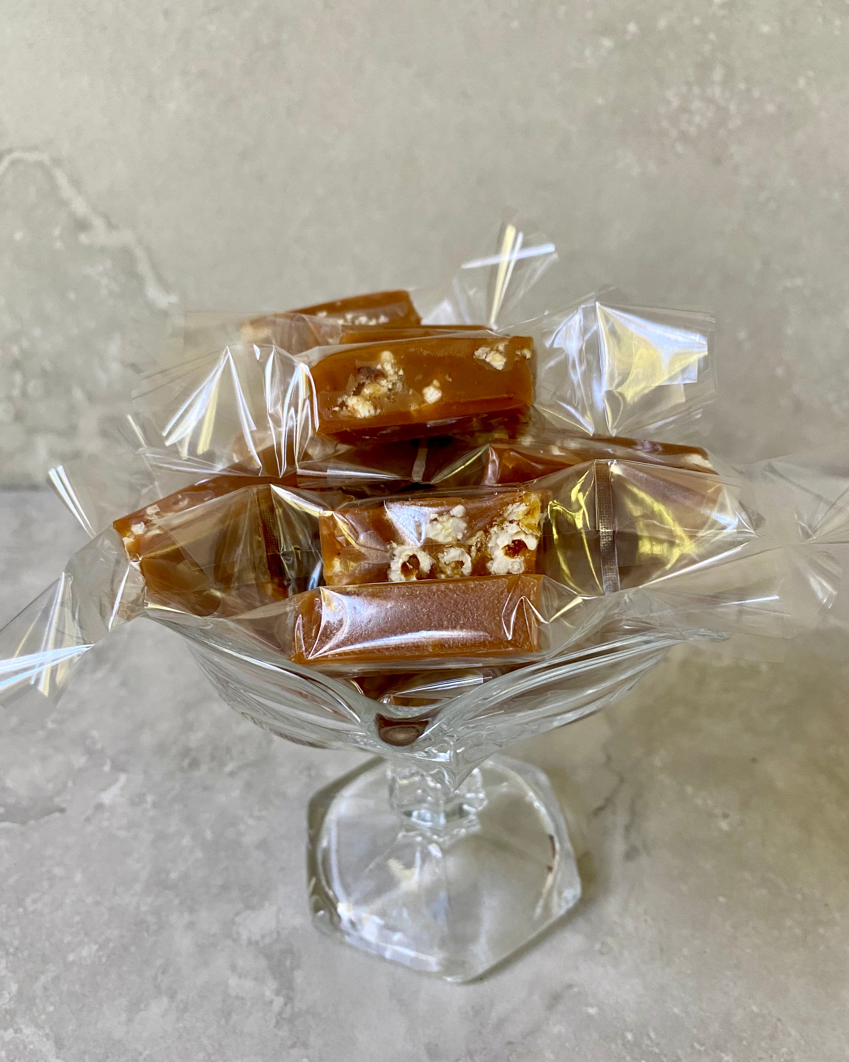 Petit Cadeau of Candied Popped Corn + Pink Salt Crystals Caramel°